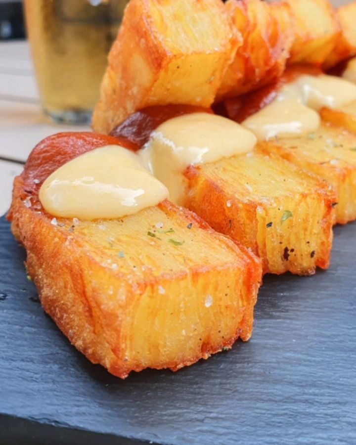 El Mamón • Patatas Bravas Barcelona